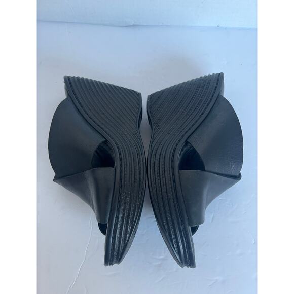 Born Black Leather Criss Cross Wide Straps Platform Wedge Slip On Sandals Size 8 - Picture 5 of 12